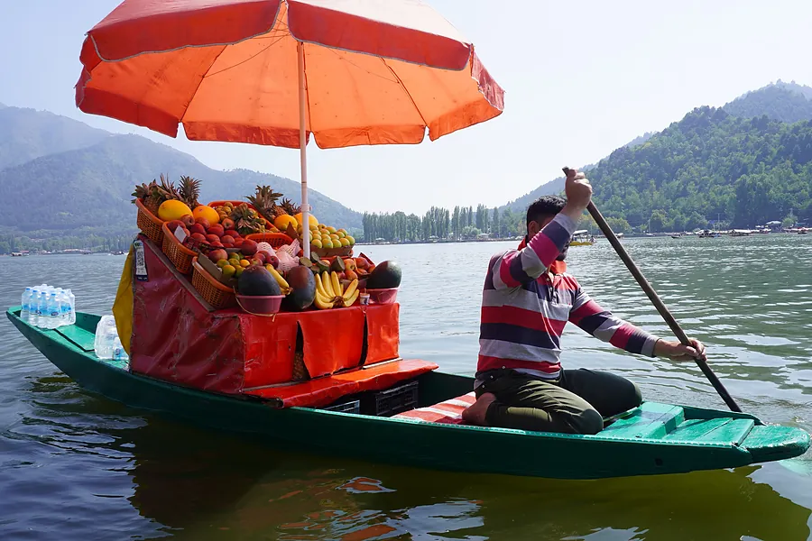 Floating market on Dal Lake